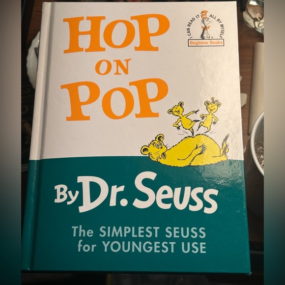 Dr.Suess HOP on POP BOOK. - Picture 1 of 5